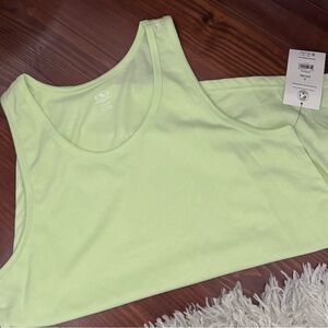 ATHLETIC WORKS Tee-Shirt. NWT